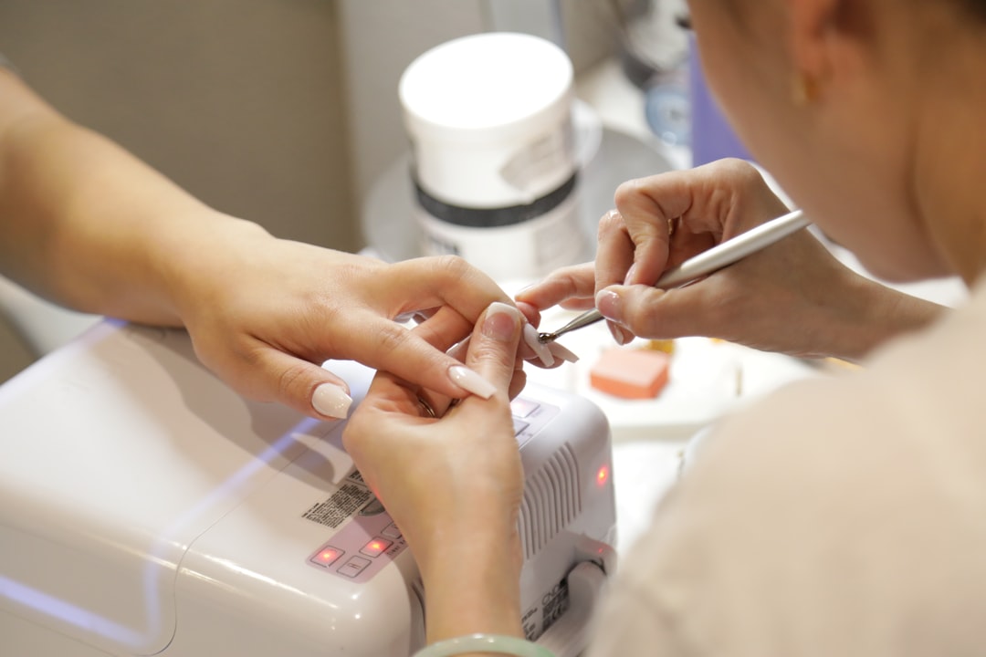 Marja Kox: Creatieve nagelstyliste en dochter van Michella